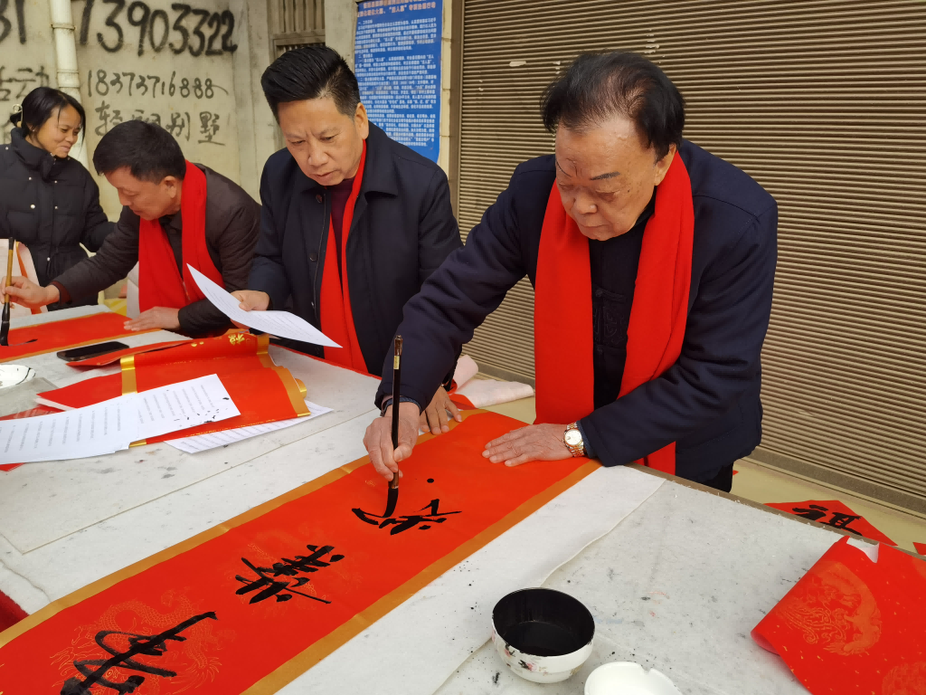 图片2.png 图片2.png